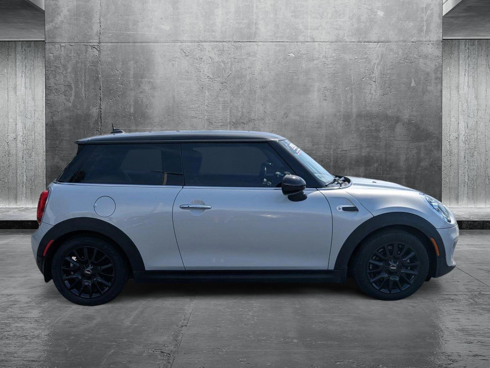 2019 MINI Cooper Hardtop 2 Door Vehicle Photo in Panama City, FL 32401