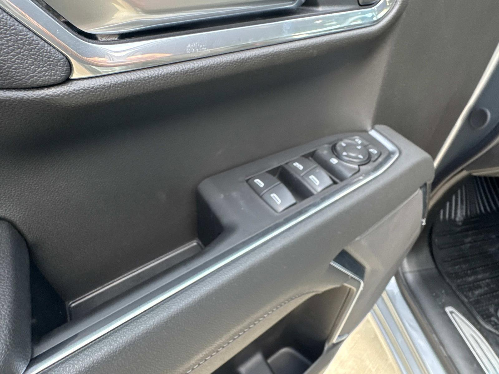 2025 Chevrolet Silverado 1500 Vehicle Photo in LOS ANGELES, CA 90007-3794