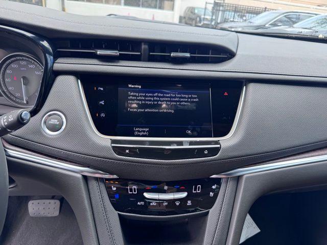 2025 Cadillac XT5 Vehicle Photo in DELRAY BEACH, FL 33483-3294