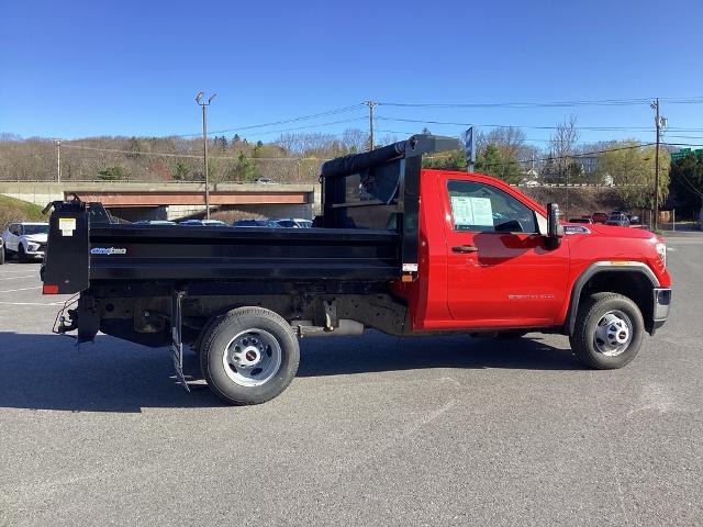 2023 GMC Sierra 3500 HD CC Vehicle Photo in Gardner, MA 01440