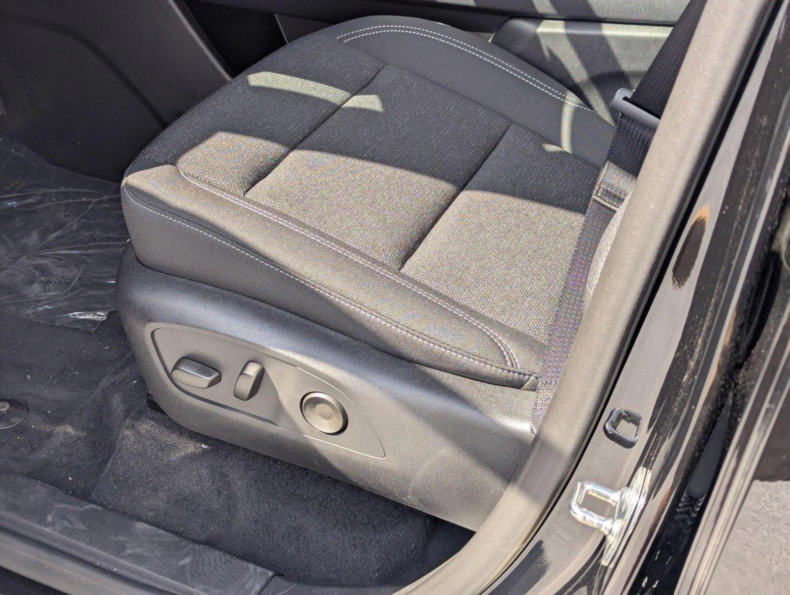 2025 Chevrolet Traverse Vehicle Photo in PEMBROKE PINES, FL 33024-6534