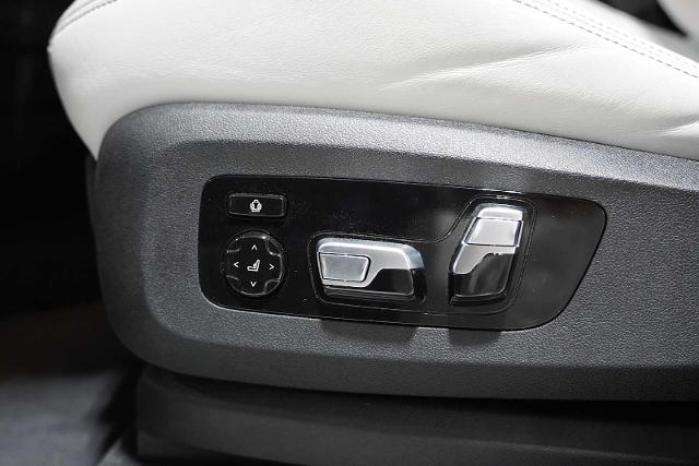2022 BMW X5 M Vehicle Photo in GRAPEVINE, TX 76051