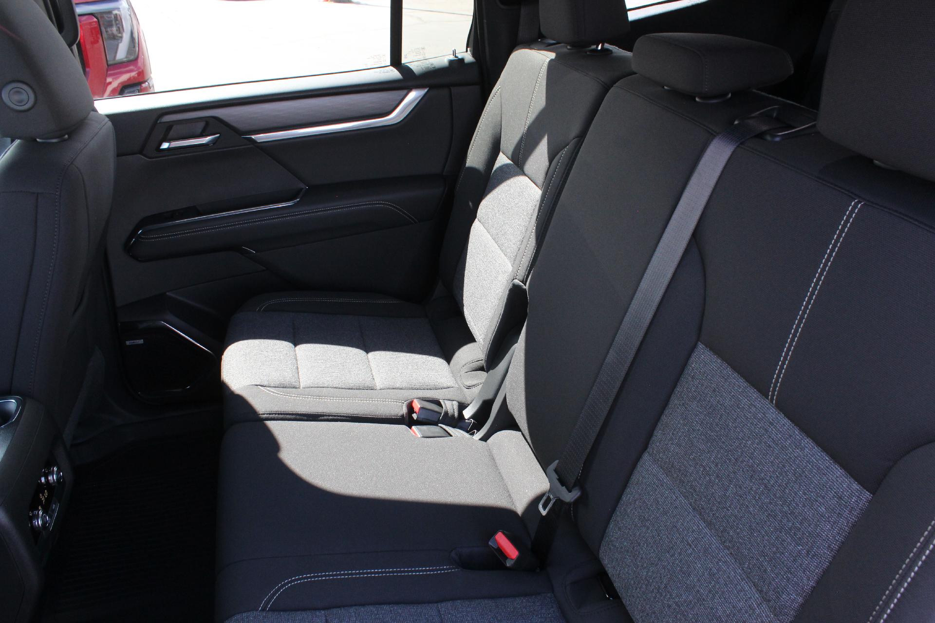 2025 GMC Acadia Vehicle Photo in AURORA, CO 80012-4011