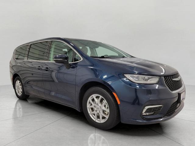 2023 Chrysler Pacifica Vehicle Photo in Oshkosh, WI 54901