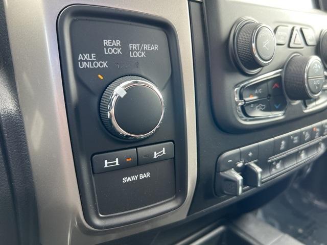 2016 Ram 2500 Vehicle Photo in GREEN BAY, WI 54304-5303