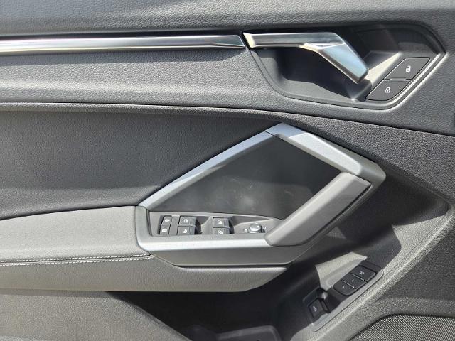 2025 Audi Q3 Vehicle Photo in SUGAR LAND, TX 77478