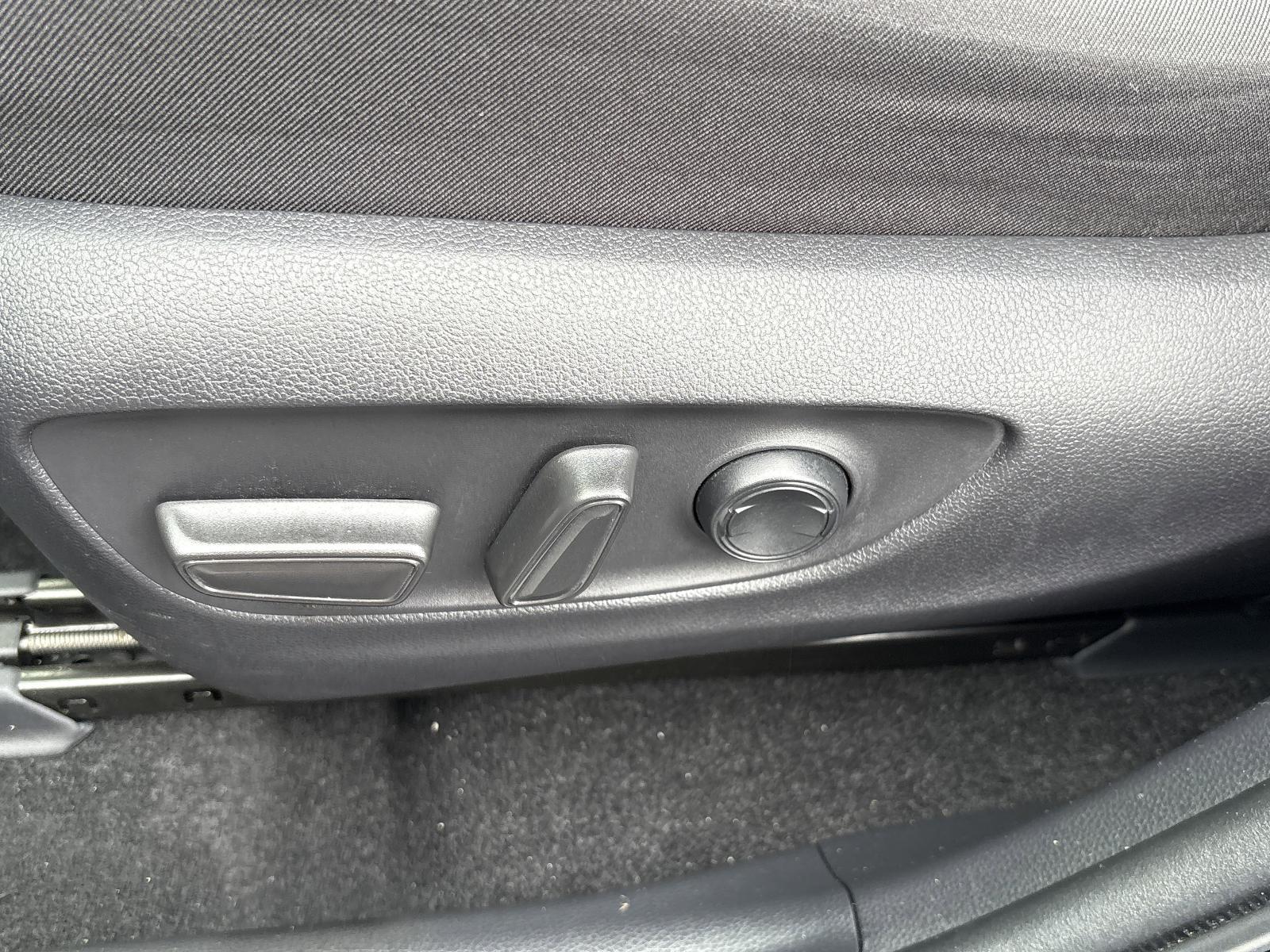 2019 Toyota RAV4 Vehicle Photo in Mechanicsburg, PA 17050