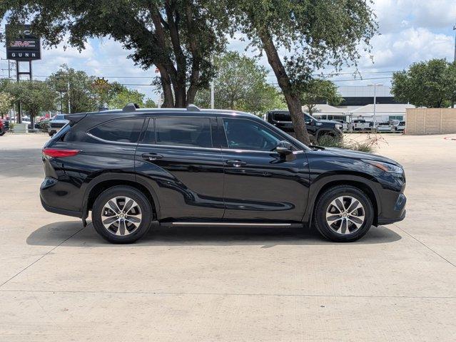 2021 Toyota Highlander Vehicle Photo in SELMA, TX 78154-1460