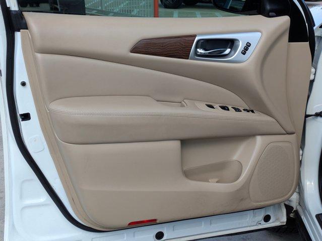 2017 Nissan Pathfinder Vehicle Photo in San Antonio, TX 78209