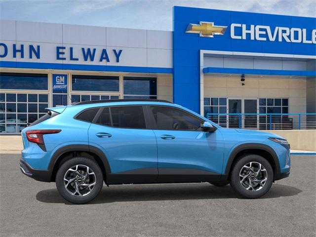 2025 Chevrolet Trax Vehicle Photo in ENGLEWOOD, CO 80113-6708