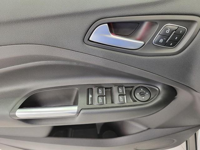 2017 Ford Escape Vehicle Photo in Neenah, WI 54956