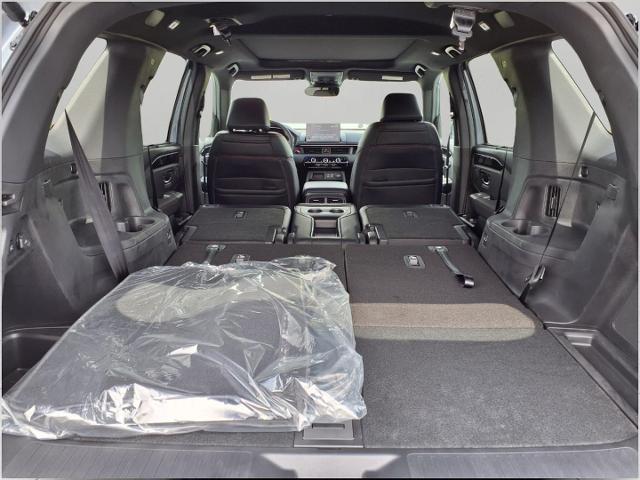 2025 Honda Pilot Vehicle Photo in Oshkosh, WI 54904