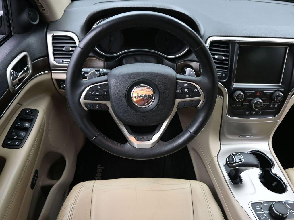 2014 Jeep Grand Cherokee Vehicle Photo in Marion, IA 52302