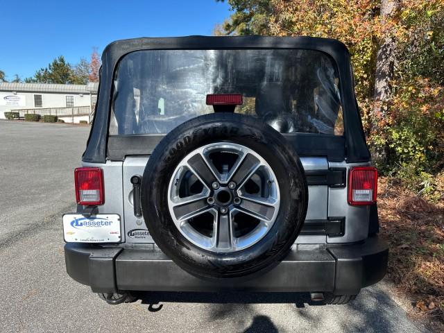 2016 Jeep Wrangler Sport photo 4