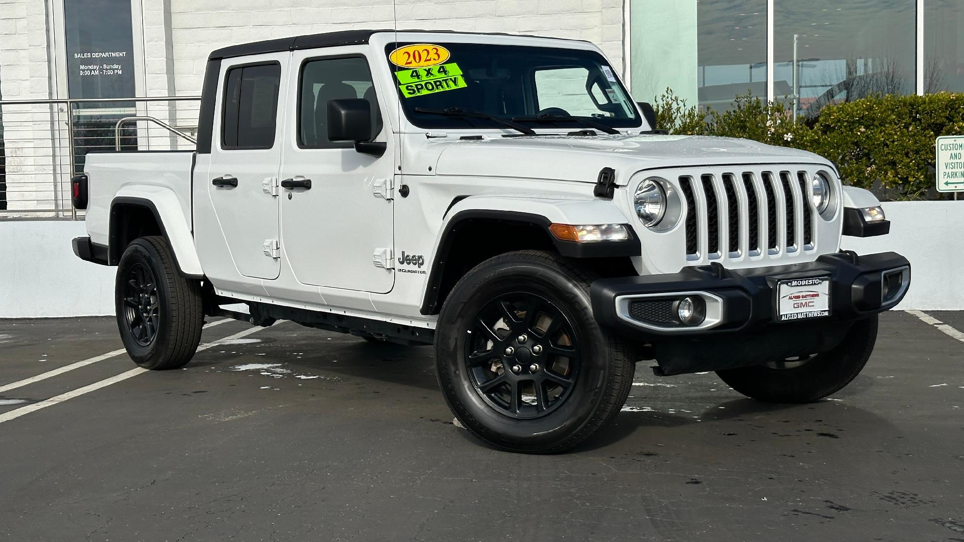 Used 2023 Jeep Gladiator Overland with VIN 1C6HJTFG8PL566476 for sale in Modesto, CA