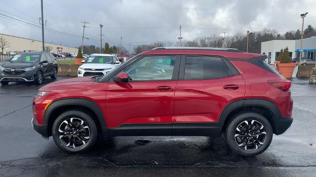 2021 Chevrolet Trailblazer Vehicle Photo in MOON TOWNSHIP, PA 15108-2571