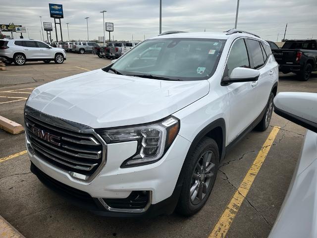 2024 GMC Terrain Vehicle Photo in ROSENBERG, TX 77471-5675