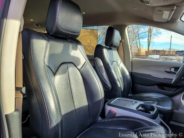 2022 Chrysler Pacifica Vehicle Photo in OAK LAWN, IL 60453-2517