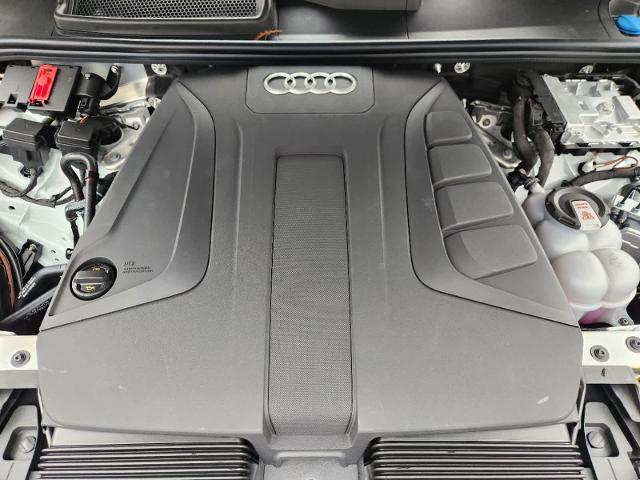 2025 Audi Q7 Vehicle Photo in SUGAR LAND, TX 77478