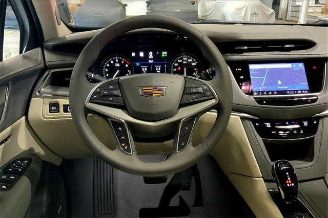 2025 Cadillac XT5 Vehicle Photo in KANSAS CITY, MO 64114-4545