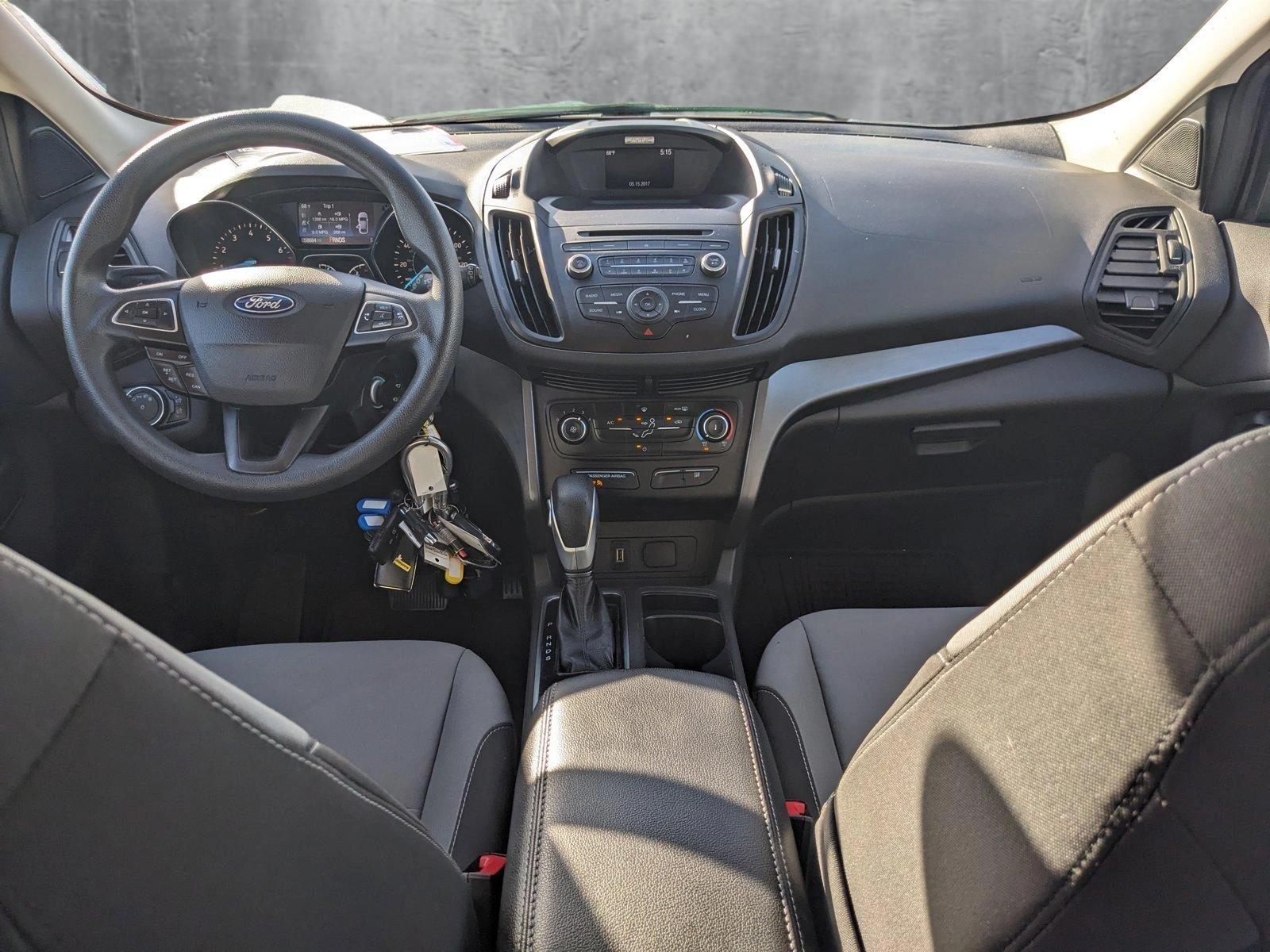 2017 Ford Escape Vehicle Photo in MIAMI, FL 33172-3015