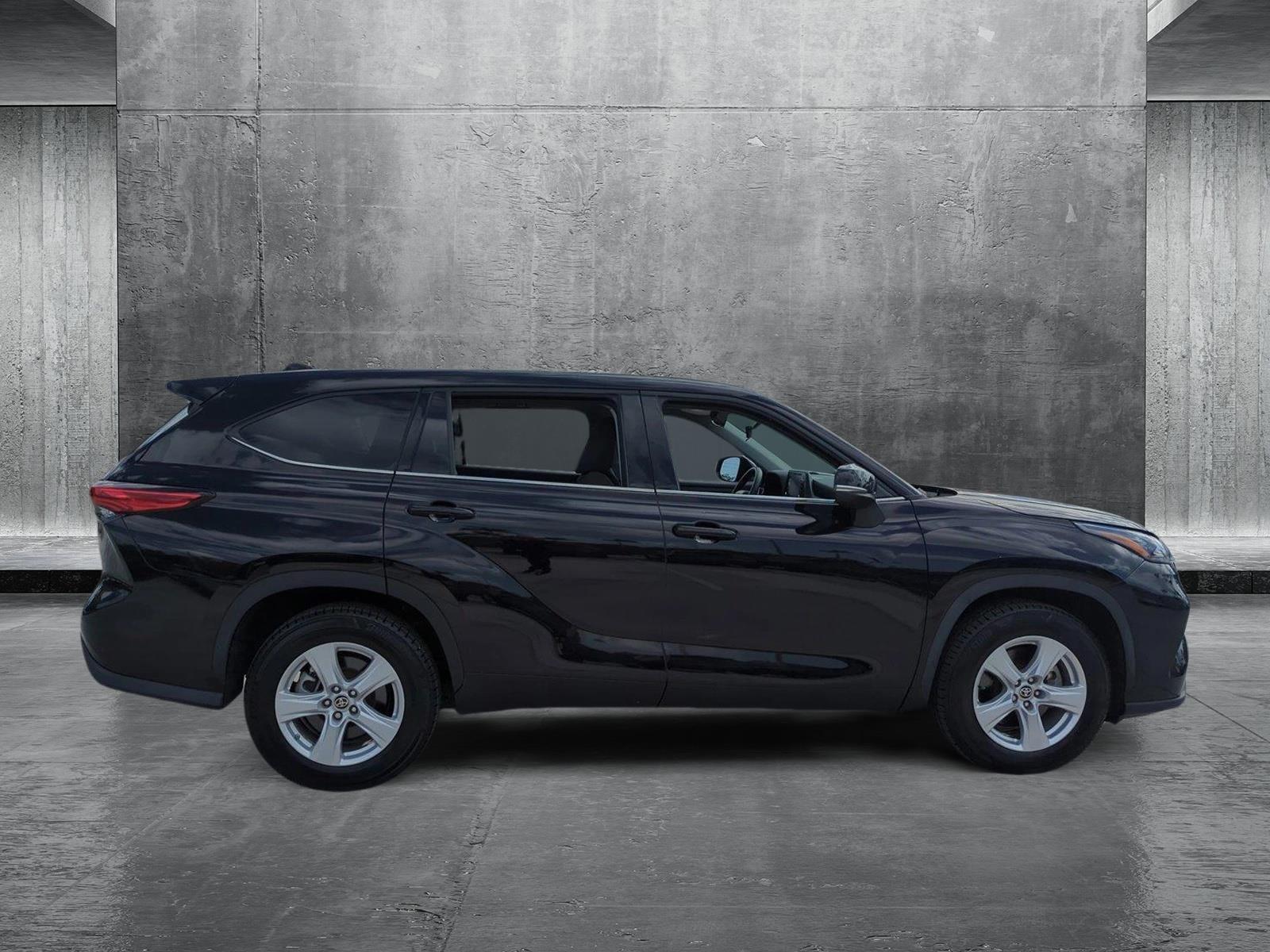 2020 Toyota Highlander Vehicle Photo in Pembroke Pines, FL 33027