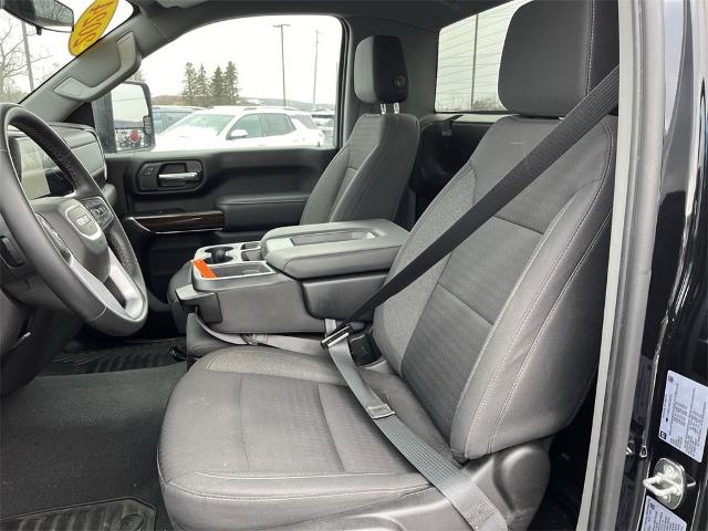 2024 GMC Sierra 3500 HD Vehicle Photo in TULLY, NY 13159-3159