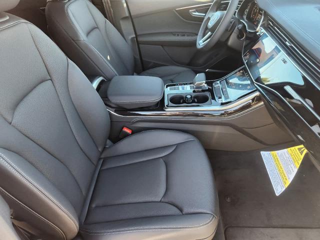 2025 Audi Q7 Vehicle Photo in HOUSTON, TX 77090
