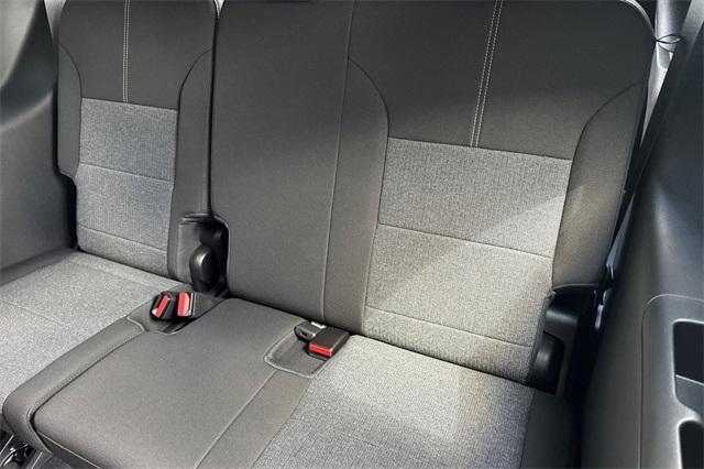 2025 GMC Acadia Vehicle Photo in ELK GROVE, CA 95757-8703