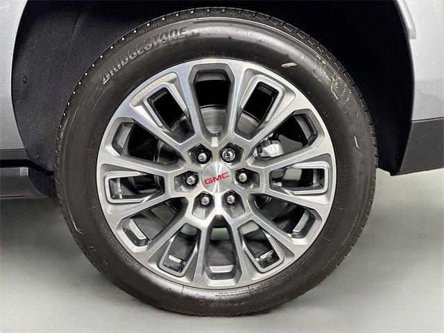 2025 GMC Yukon XL Vehicle Photo in PUYALLUP, WA 98371-4149