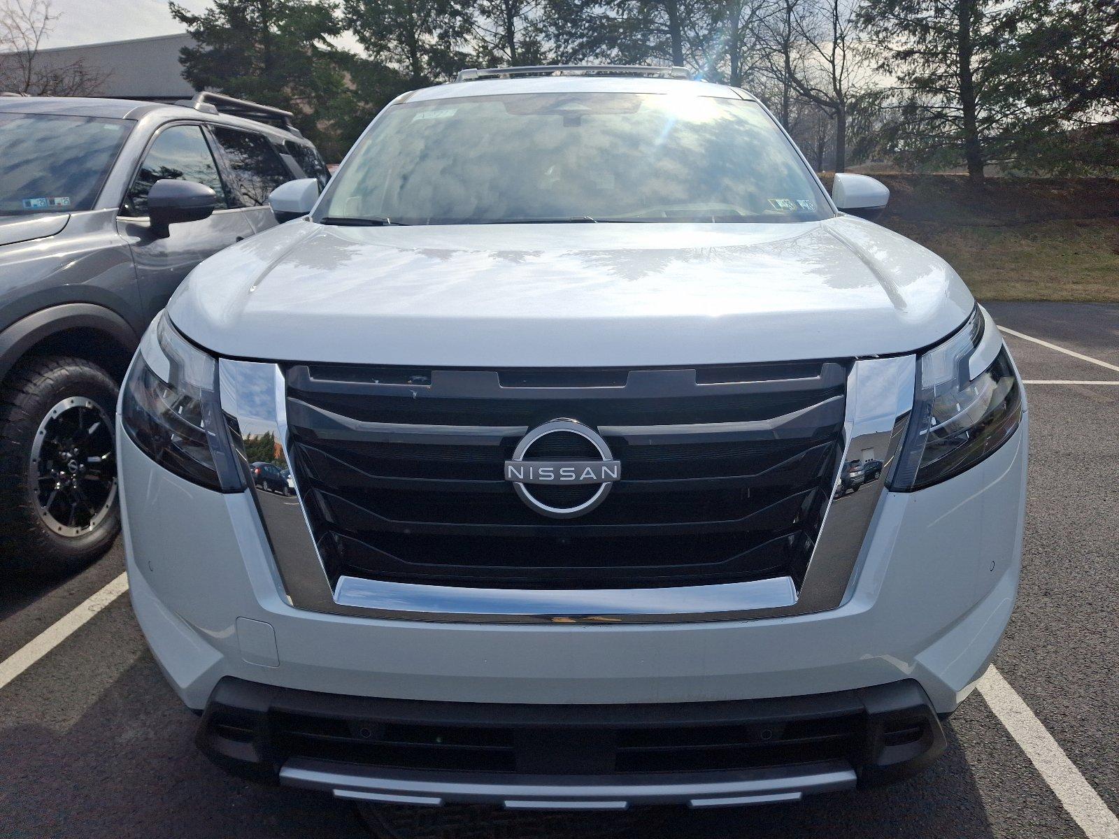 2025 Nissan Pathfinder Vehicle Photo in Harrisburg, PA 17111-1033
