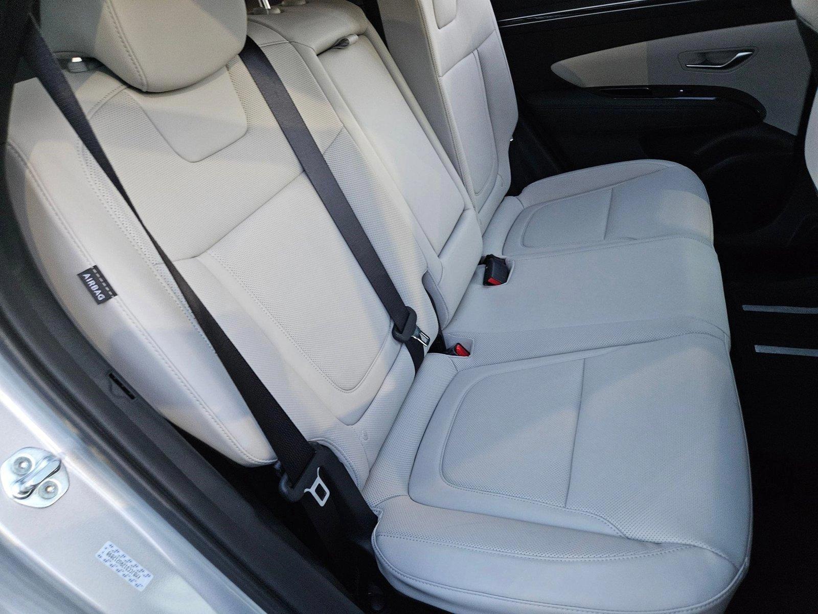 2024 Hyundai TUCSON Hybrid Vehicle Photo in Pembroke Pines , FL 33027