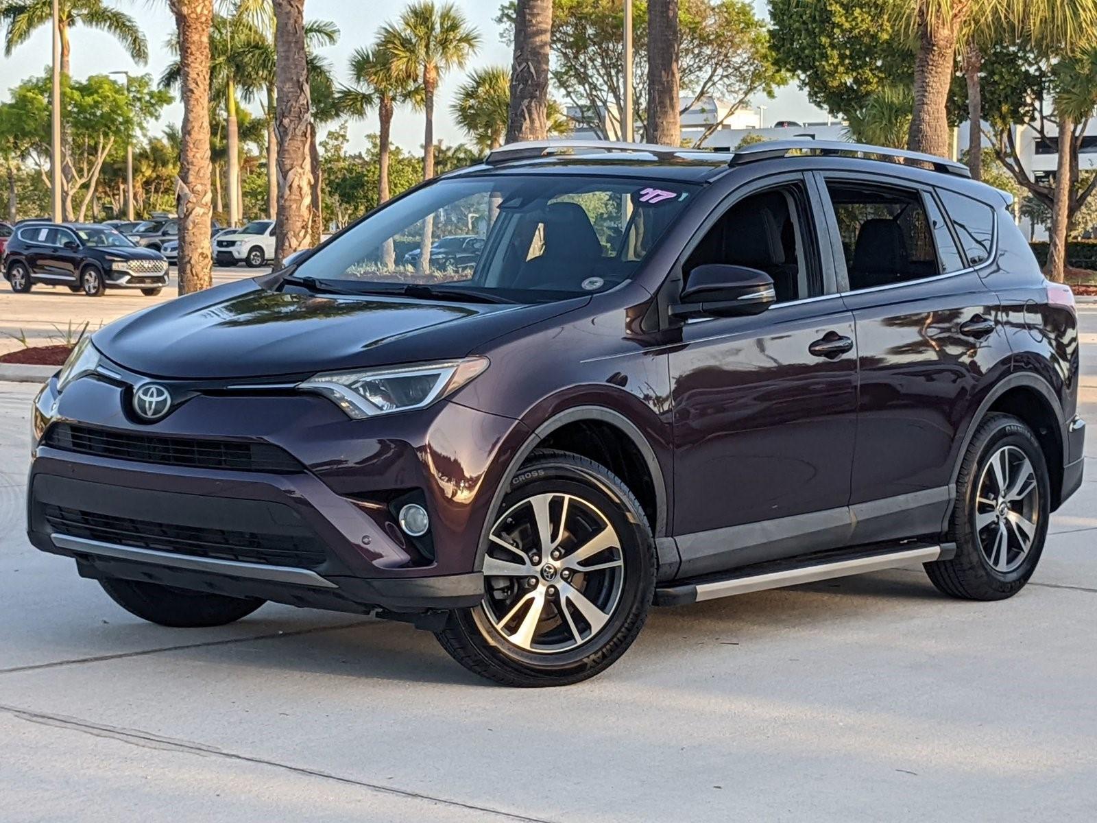2017 Toyota RAV4 Vehicle Photo in Davie, FL 33331