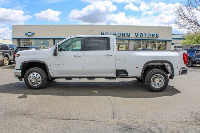 2025 Chevrolet Silverado 3500 HD Vehicle Photo in MILES CITY, MT 59301-5791