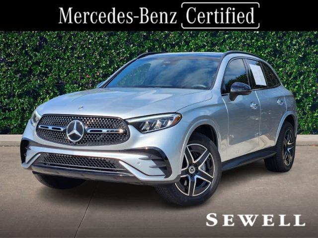 2025 Mercedes-Benz GLC Vehicle Photo in HOUSTON, TX 77079