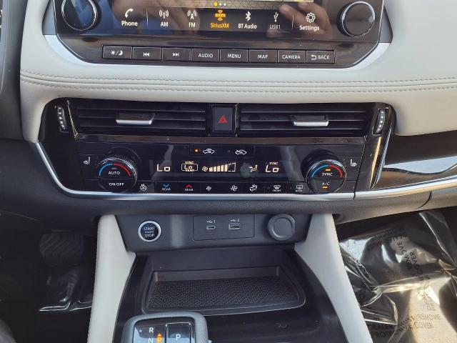 2022 Nissan Rogue Vehicle Photo in Oshkosh, WI 54904