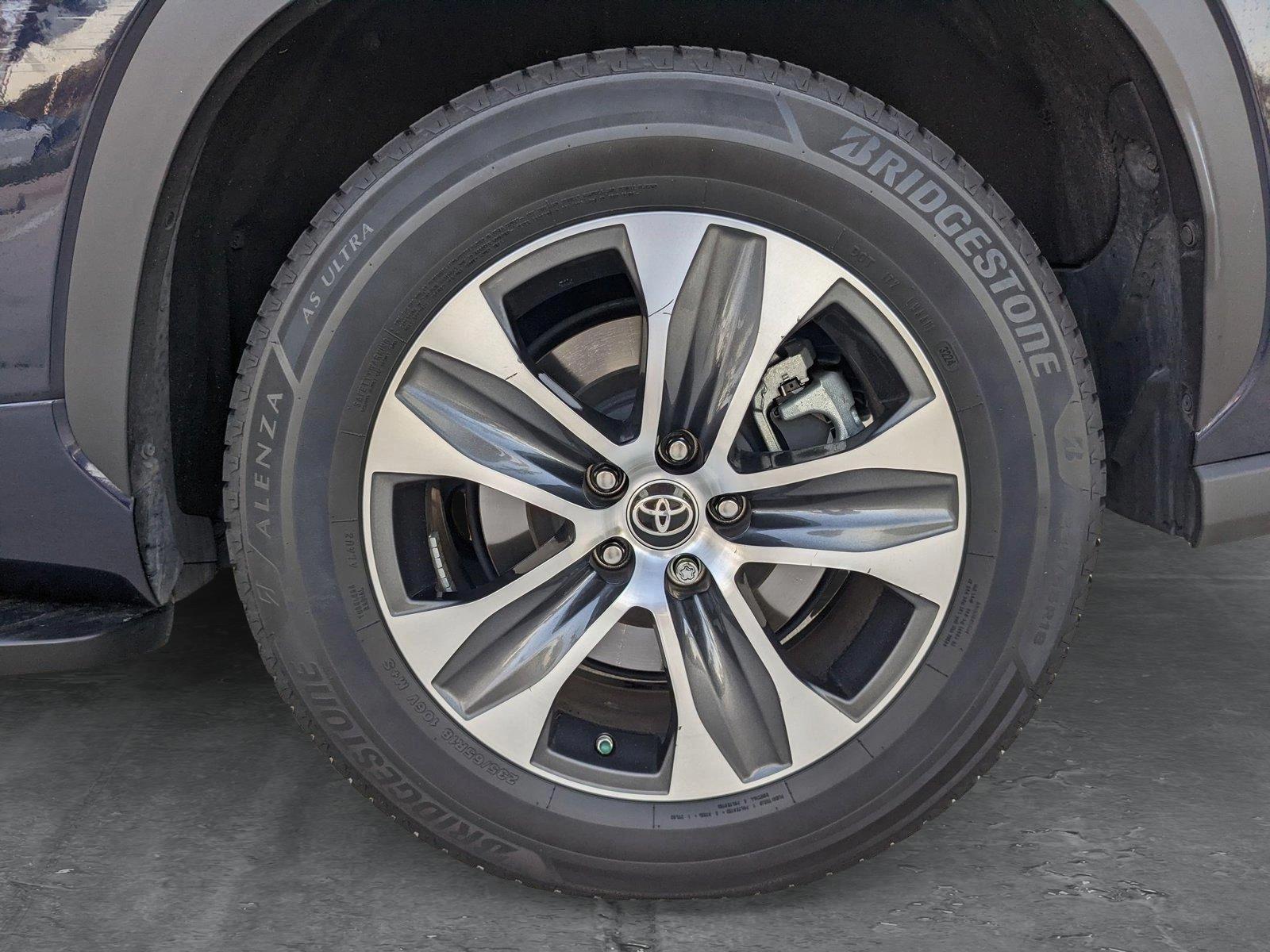 2022 Toyota Highlander Vehicle Photo in Davie, FL 33331