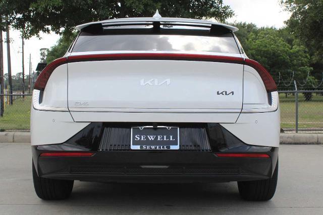 2022 Kia EV6 Vehicle Photo in HOUSTON, TX 77090