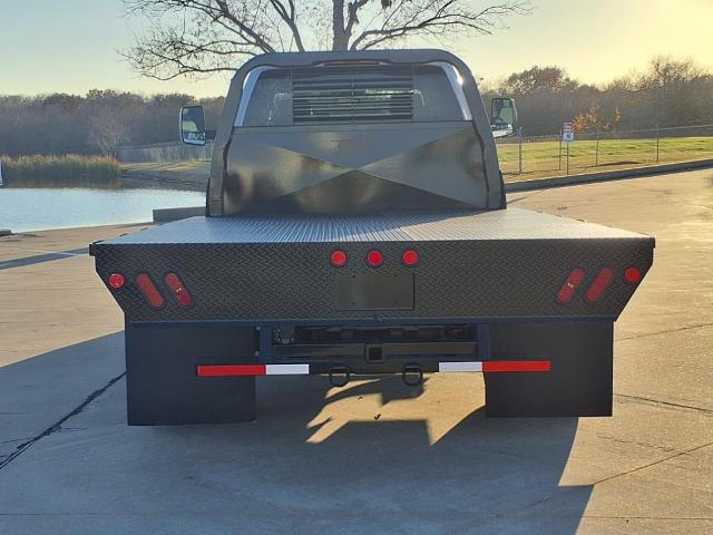 2024 Chevrolet Silverado Chassis Cab Vehicle Photo in Denton, TX 76205