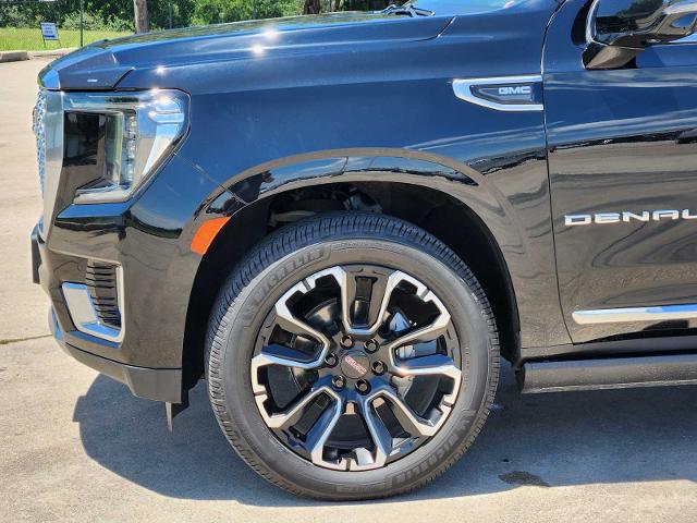 2022 GMC Yukon XL Vehicle Photo in DENTON, TX 76210-9321