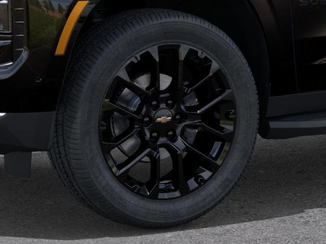 2025 Chevrolet Suburban Vehicle Photo in KANSAS CITY, MO 64114-4502