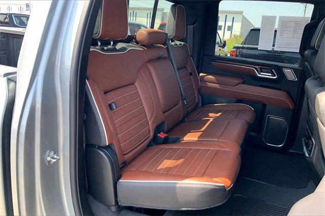 2024 GMC Sierra 3500 HD Vehicle Photo in INDEPENDENCE, MO 64055-1377