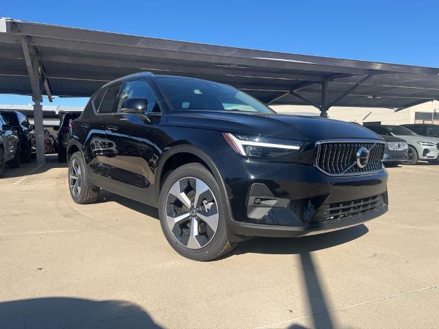 2025 Volvo XC40 Vehicle Photo in Grapevine, TX 76051