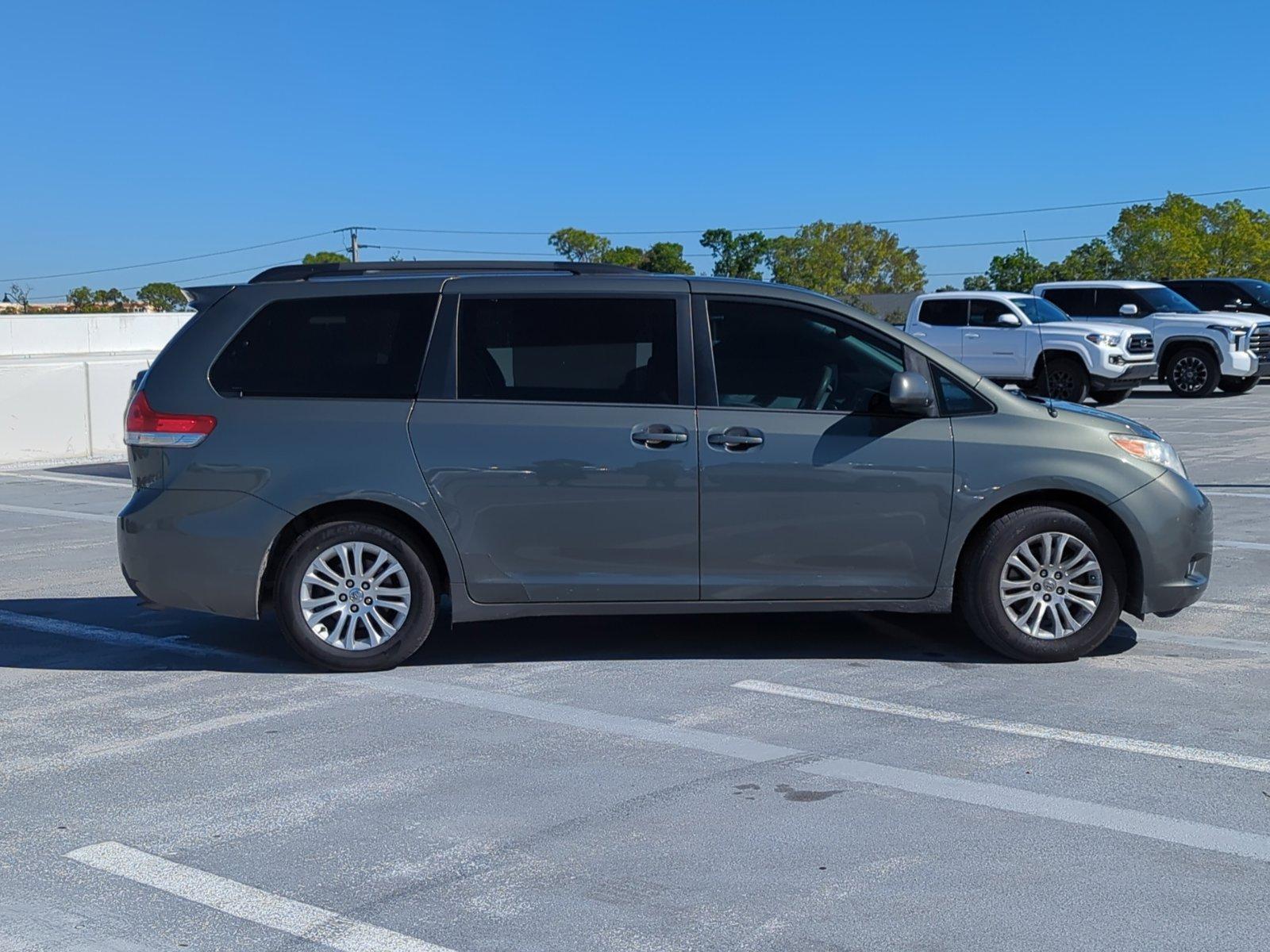 2013 Toyota Sienna Vehicle Photo in Ft. Myers, FL 33907