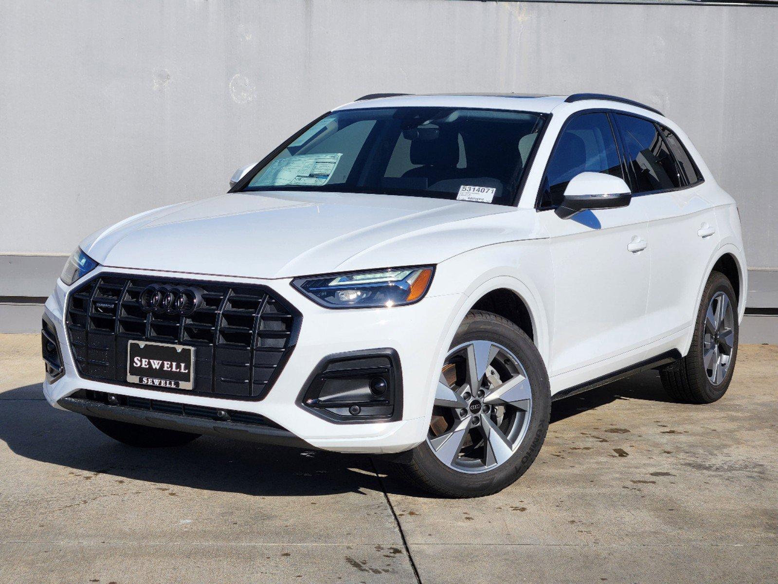 2025 Audi Q5 Vehicle Photo in SUGAR LAND, TX 77478