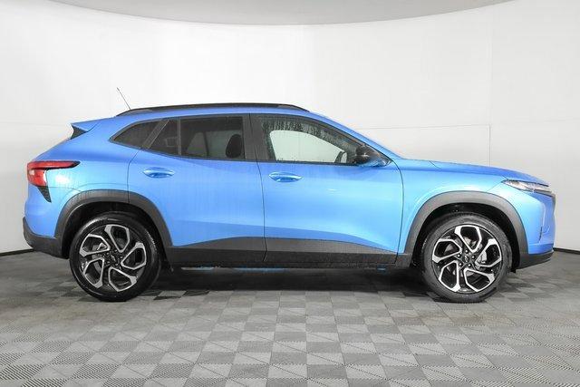 2025 Chevrolet Trax Vehicle Photo in PUYALLUP, WA 98371-4149