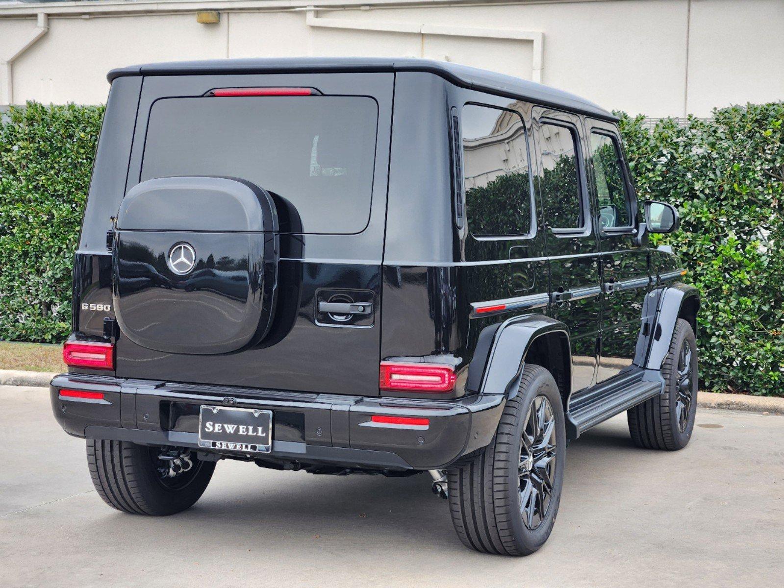 2025 Mercedes-Benz G-Class Vehicle Photo in HOUSTON, TX 77079