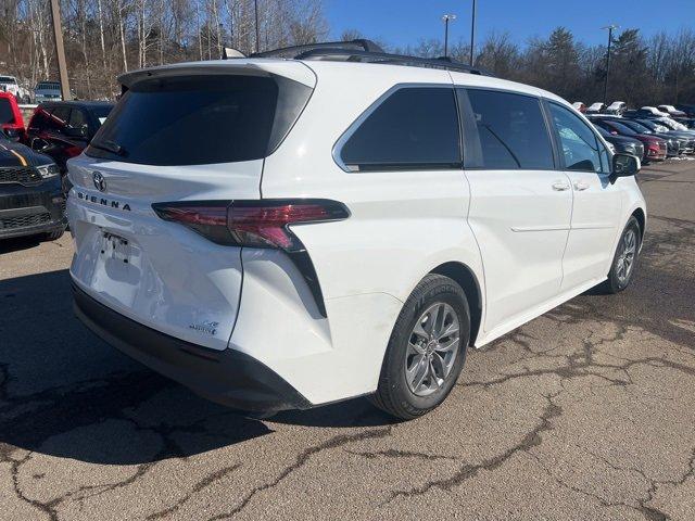 2022 Toyota Sienna Vehicle Photo in MILFORD, OH 45150-1684