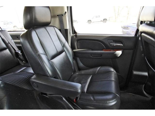 2014 Chevrolet Suburban Vehicle Photo in ROSENBERG, TX 77471-5675