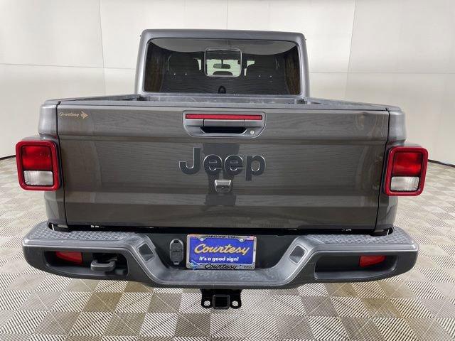 2022 Jeep Gladiator Vehicle Photo in PHOENIX, AZ 85014-3381